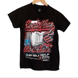 Men’s Rocawear Black World Tour Tee Shirt-S